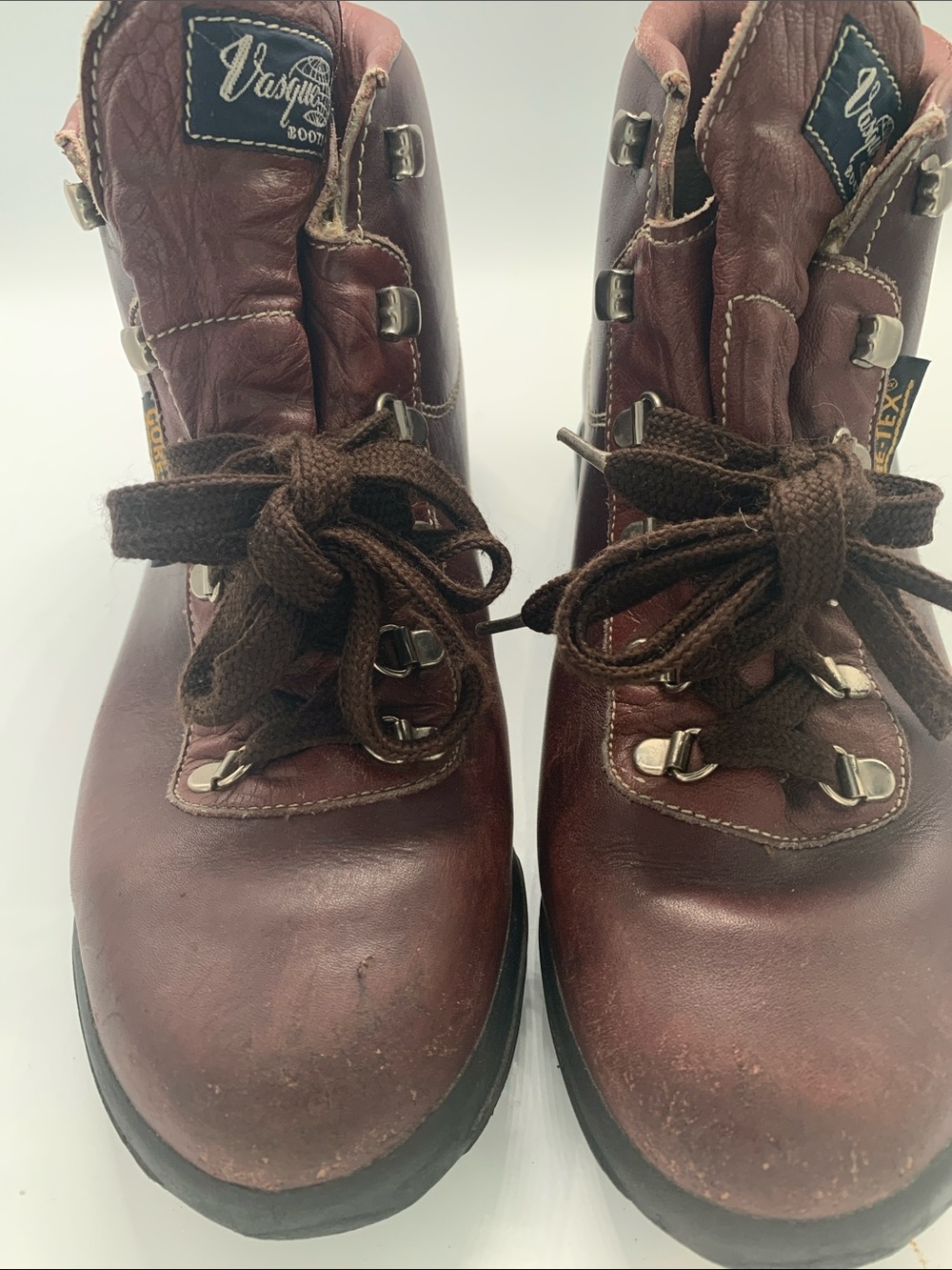Vasque Gortex Dark Brown Leather Hiking Boots with Black Soles Mens 8 1/2